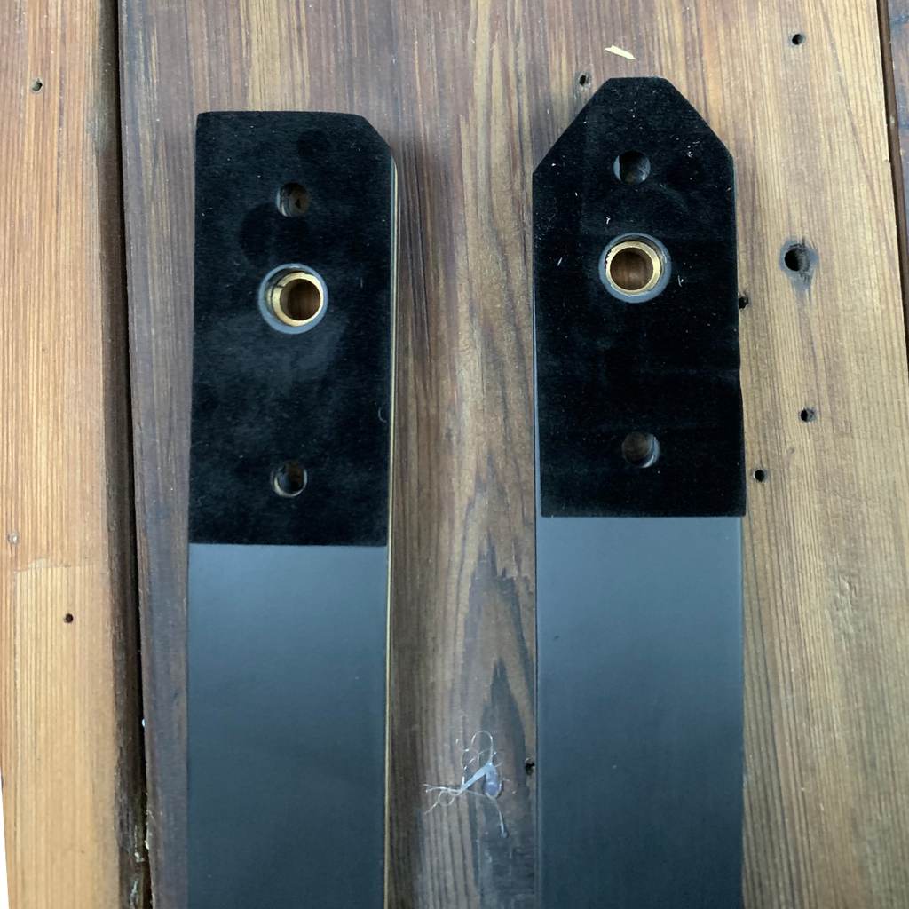 The INSPECTED Black Hunter Longbow MK1
